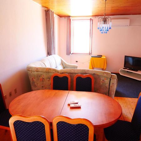 Apartment Piranhe Buitenkant foto