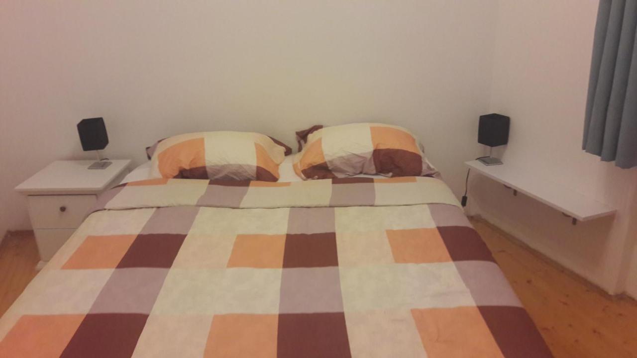 Apartment Piranhe Buitenkant foto