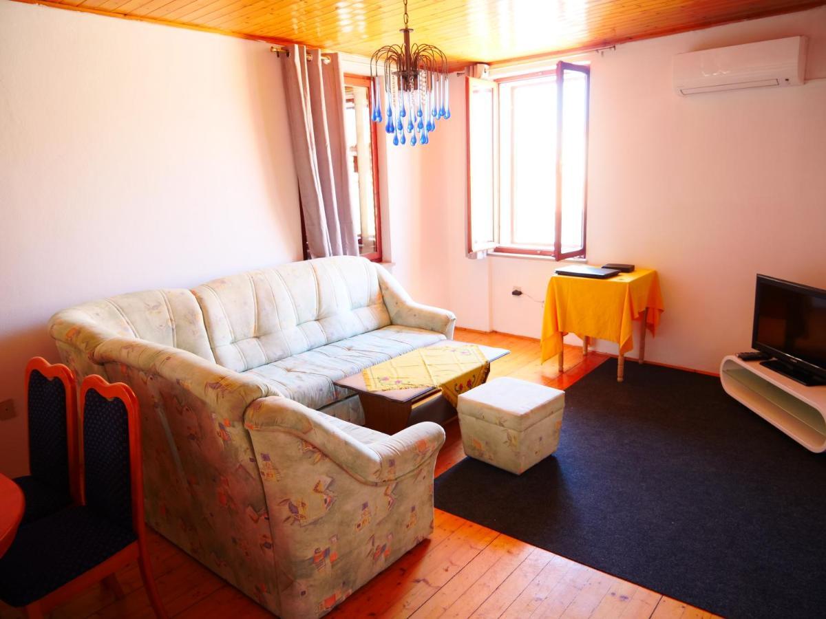 Apartment Piranhe Buitenkant foto